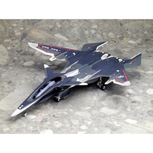 【再生産】1/72 戦闘妖精雪風 メイヴ FRX-00【X-2】