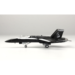 �v���b�c�b1/144 �I�[�X�g�����A��R �퓬�@ F/A-18A �z�[�l�b�g �u���b�N�E�}�O�p�C �I�[�X�g�����A��R100���N�L�O�h���@ (2�@�Z�b�g)�yPF-57�z�bPF-57 F/A-18A ΰȯ� ��ׯ�ϸ��߲ 100th