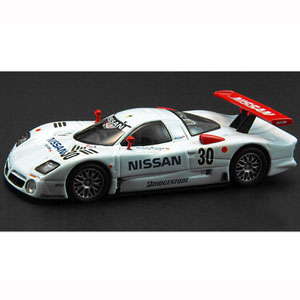 【中古】「非常に良い」京商オリジナル 1/64 ニッサンR390GT1 1998 予備予選 No.33 完成品 1/64 ニッサン R390GT1 1998 予備予選仕様 #30【K06422E】 | 京商 | K