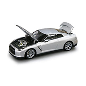 1/43 ニッサン GT-R R35 ボンネット・トランク開閉モデル シルバー 限定【K05501S】