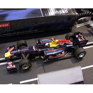 Carrera�b�y�Đ��Y�z1/32 �A�i���O�X���b�g�J�[ Evolution Red Bull RB7 Sebastian Vettel No.1�y20027419�z�bKC.20027419 Evolution گ����� RB7 �ޯ��