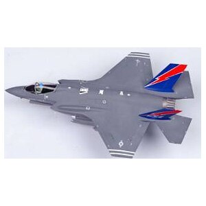 Air Force 1�b1/72 F-35A fighter jet model�yAF10008A�z�bAF10008A F-35A fighter jet model