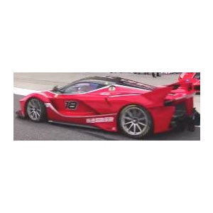 1/18 フェラーリ FXX-K EVO ROSSO CORSA # 18 （レッド）【PBBR182285】【在庫処分】