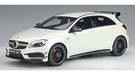 1/18 メルセデス ベンツ A45 AMG (ホワイト)香港