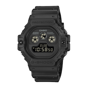 �J�V�I�b�y�������K�i�zG-SHOCK�i�W�[�V���b�N�j�bDW-5900UBB-1JF