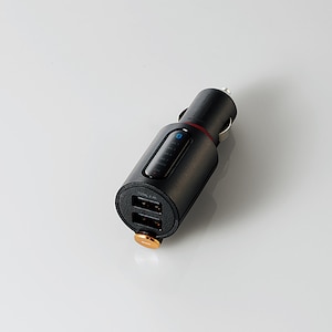 �G���R���bBluetooth FM�g�����X�~�b�^�[ 2.4A/2�|�[�g �d�ቹ�i�u���b�N�j�bLAT-FMBTB03BK