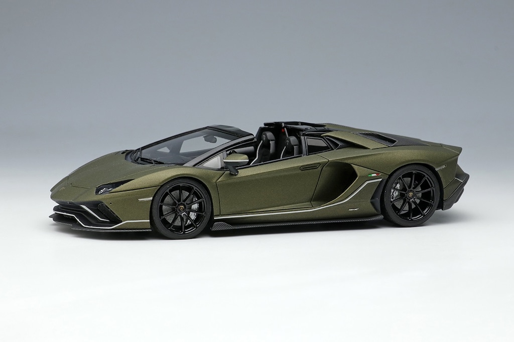 1/43 Lamborghini Aventador LP780-4 Ultimae Roadster 2021