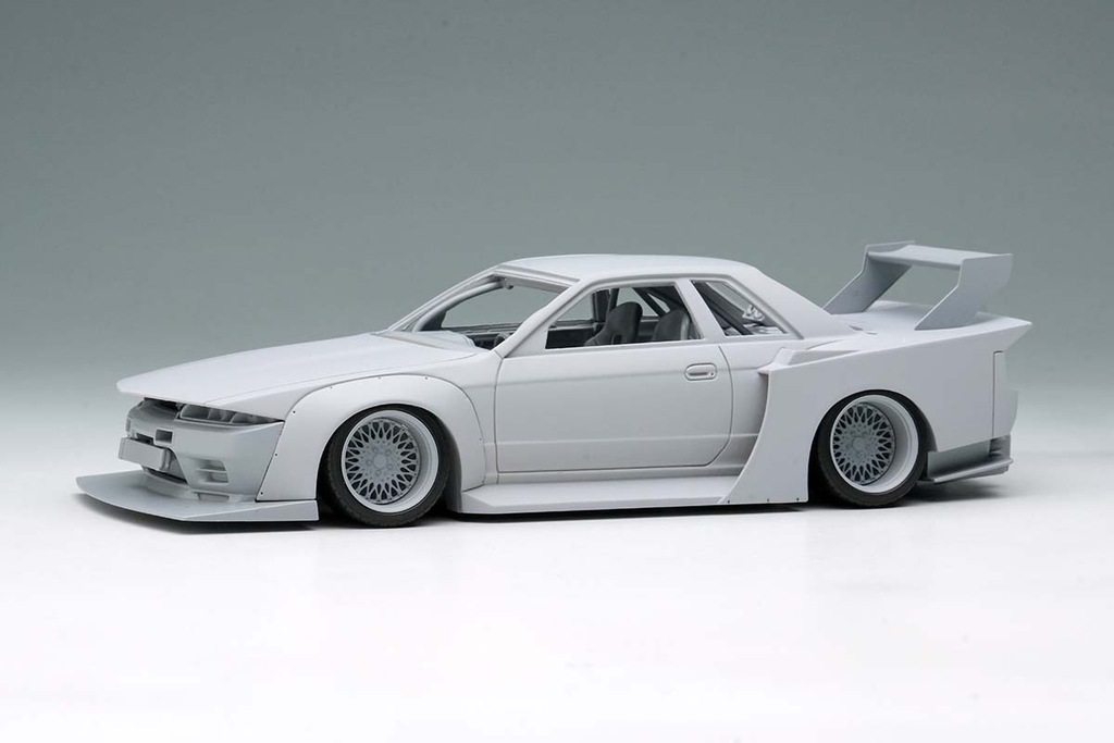 1/43 LB-KAIDO WORKS NISSAN SKYLINE(R32) 2025【LB031A】 | メイク