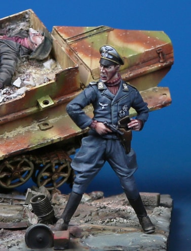 1/35 WWII ドイツ空軍野戦師団士官 反撃する空軍士官 【DMF35053
