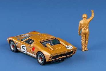 1/64 フォード GT40 Mk2 P/1016 1966 Le Mans #5 ゴールド