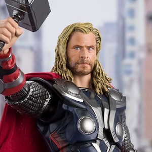 S.H.フィギュアーツ ソー - AVENGERS ASSEMBLE EDITION‐（アベンジャーズ）【パッケージ不良】