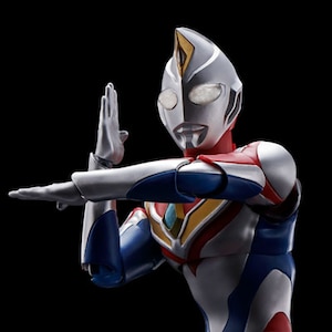 【再生産】S.H.Figuarts（真骨彫製法） ウルトラマンダイナ フラッシュタイプ（ウルトラマンダイナ）