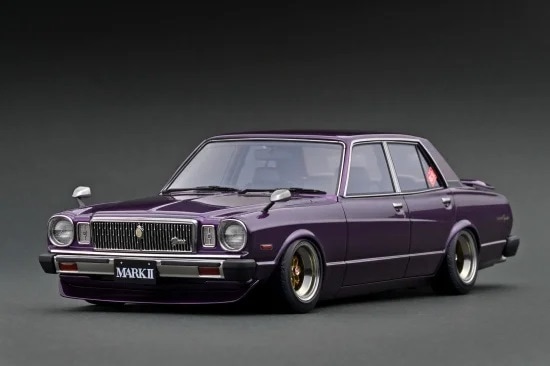 1/18 Toyota MarkII Sedan Grande (MX41) Purple Metallic 1/18 Toyota MarkII Sedan Grande (MX41) Purple Metallic