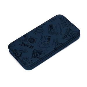 �o�f�`�biPhone15 Pro Max�i6.7inch/3��j�p �K���X�t���b�v�P�[�X�i�g�C�E�X�g�[���[�j�bPG-D23DGF02TOY