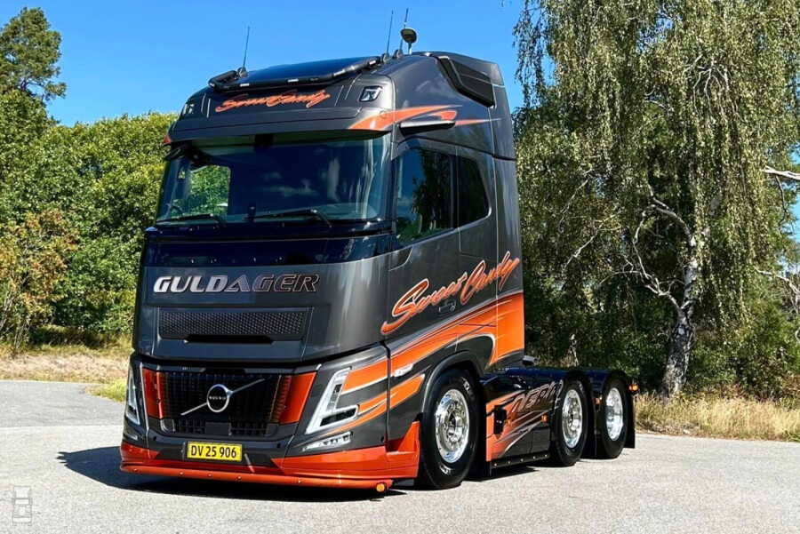 33R-015 WSI 1/50 ボルボ FH2 GLOB.XL 6×2 Biltrans VOLVOボルボ FH2 Globetrotter XL キャリアカー 積載車