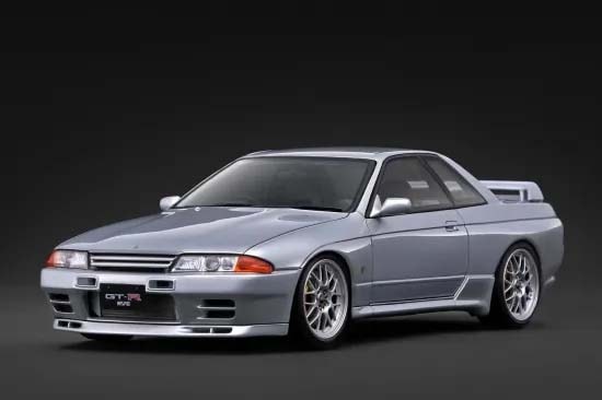 1/18 Nissan Skyline GT-R NISMO (BNR32) Silver【IG4078】 | ignition