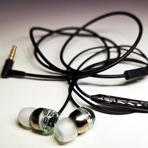 �A���e�B�[���b�n�C�u���b�h�^�J�i���C���z��intime(�A���e�B�[��)�� (SORA) Light with Microphone�bO2-SRL19-M