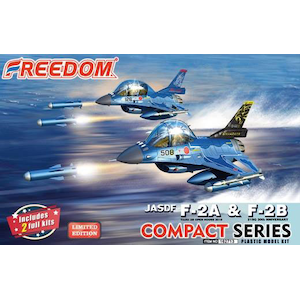 コンパクトシリーズ：航空自衛隊 F-2A ｢築城基地オープンハウス2018年」＆F-2B「第21飛行隊30周年記念"ヴァイパーゼロ"｣(限定版)【FRE162713】