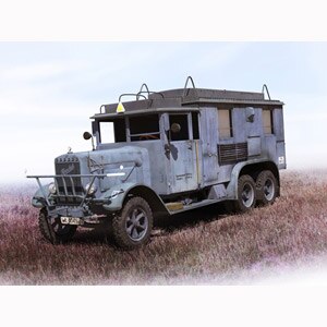 【再生産】1/35 ドイツ ヘンシェル 33D1Kfz.72 無線指揮車【35467】