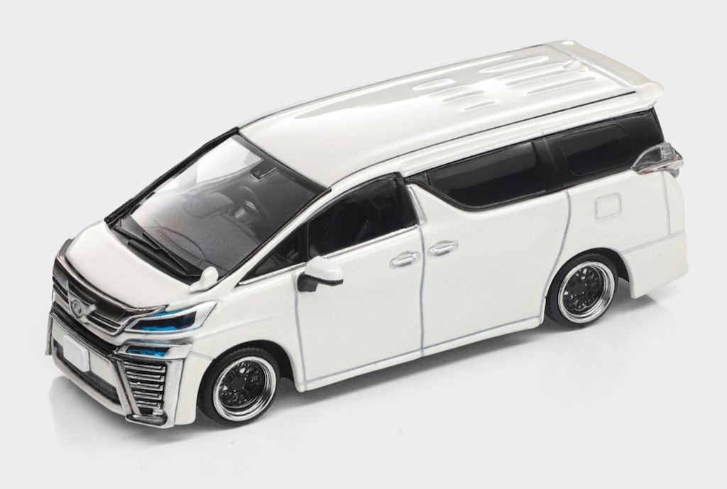 1/64 トヨタ ヴェルファイア カスタムバージョン ホワイト【MM64