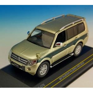 再生産】1/43 三菱 パジェロ 4WD 2010 パールホワイト【F43-075