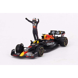 1/64 オラクル レッドブル レーシング RB18 2022優勝車 #11 モナコグランプリ フィギュア付【MGT00551-MJ】