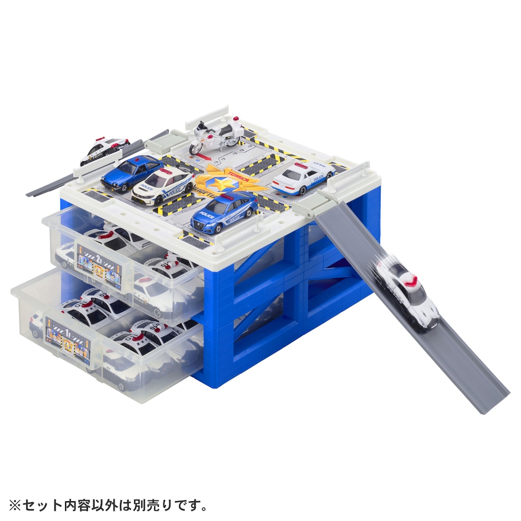 トミカ スクランブルポリスパーキング30 スペシャルセット（トミカ4台