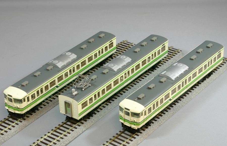 TOMIX HOゲージ HO-037 JR 1151000系近郊電車(新潟色緑)（JR 115
