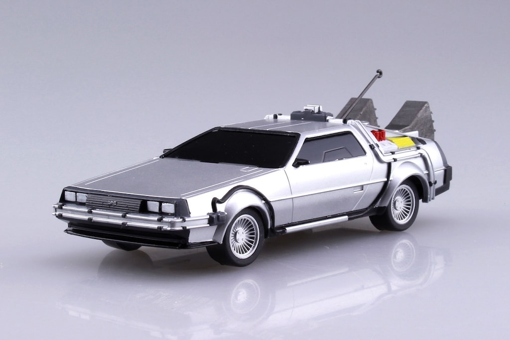 バックトゥザフューチャー　ミニカー 1/43 デロリアン DMC-12 映画バックトゥザフューチャー デロリアン号のベースになった車