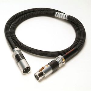 �A�R�[�X�e�B�b�N���o�C�u�bAES/EBU�f�W�^���P�[�u��(1.0m�E1�{)�y�󒍐��Y�i�z�bAES-absolute-FM 1.0