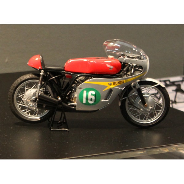 タミヤ Honda RC166 GPレーサー （1/12スケール オートバイ No.113 