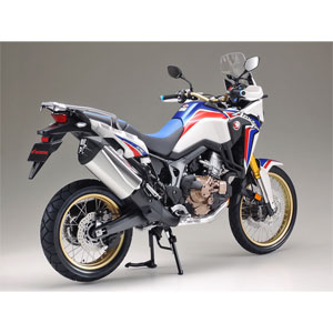 タミヤ 1/6 No.42 ホンダ CRF1000L アフリカツイン 16042 1/6 Honda CRF1000L アフリカツイン: スケールモデル｜TAMIYA