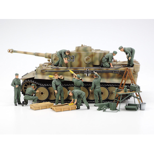 1/48 WWII ドイツ戦車兵野戦整備セット【32547】