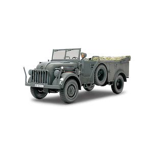 1/48 ドイツ 大型軍用乗用車 シュタイヤー 1500A/01 【32549】