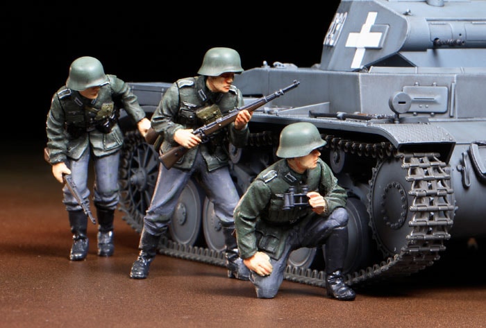 1/35 ドイツ II号戦車C型(ポーランド戦線)【35299】 | タミヤ