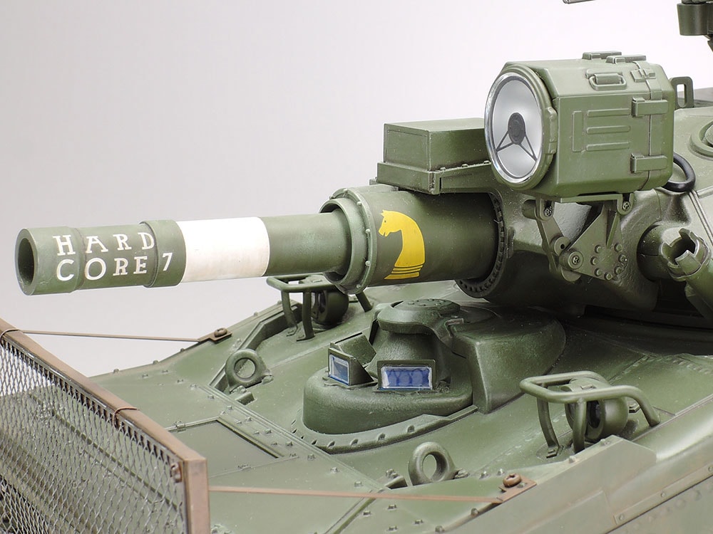 タミヤ 1/35アメリカ陸軍M551シェリダン空挺戦車 完成品 Amazon.com: Tamiya 1:35 U.S. Tank M551 Sheridan : Arts
