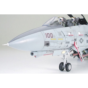1/32 グラマン F-14A トムキャット “ブラックナイツ”【60313