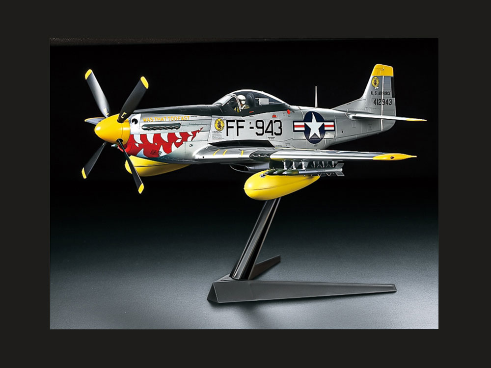 ノースアメリカン P-51D マスタング [1/32 エアークラフトシリーズ] Amazon | タミヤ 1/32 エアークラフトシリーズ No.23 アメリカ