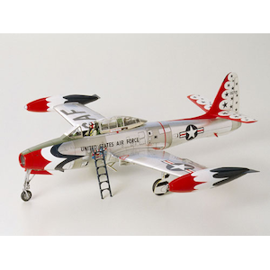 �^�~���b1/48 ���p�u���b�N F-84G �g�T���_�[�o�[�Y�h �y61077�z�b��� F84G���ް�ް