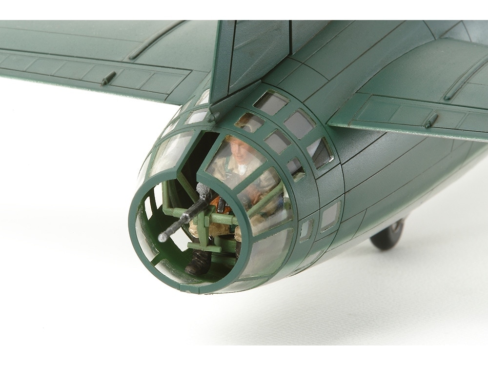 1/48 一式陸上攻撃機11型 山本長官搭乗機（人形17体付き