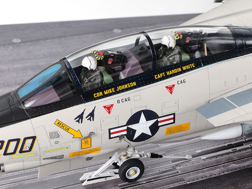 1/48 グラマン F-14A トムキャット (後期型) 発艦セット【61122