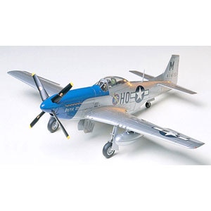�^�~���b1/48 �m�[�X�A�����J�� P-51D �}�X�^���O �y61040�z�b��� 40P51Dѽ�ݸ�