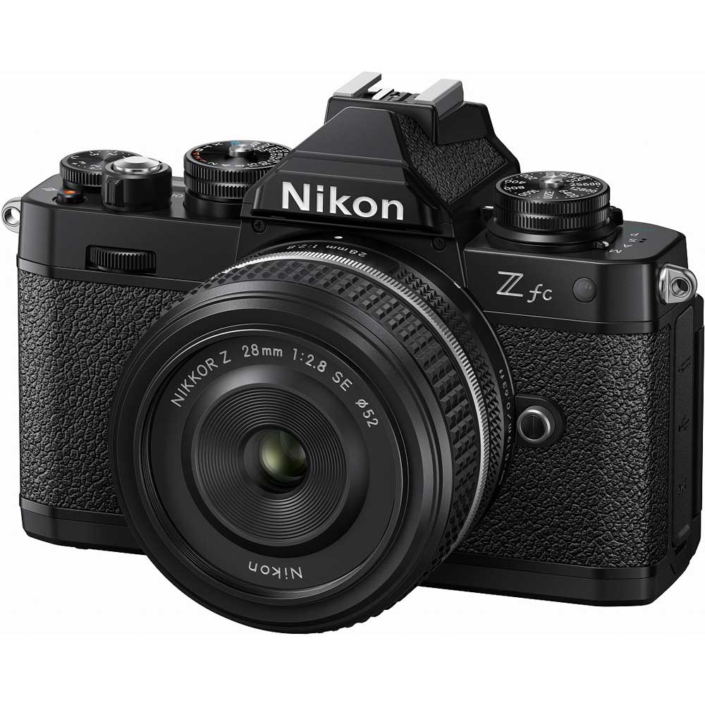 Nikon 1 J5 Wズームキット　ブラック　予備バッテリ&チャージャ付属