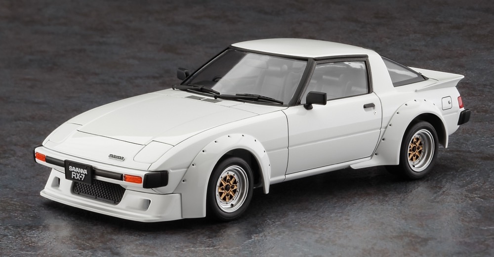 ファッションなデザイン 1/24 マツダ サバンナ RX-7（SA22C）前期型 “カスタムバージョン ミニカー