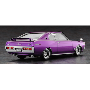 1/24 ニッサン ローレル HT 2000SGX （KHC130） 後期型 （1973） “カスタムバージョン”【20820】