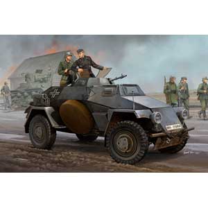 プラモデル　1/35 ドイツSd.Kfz.221 軽装甲車 初期型 「ファイティングヴィークルシリーズ」 [83813] 618TnJSnk2L._UF894,1000_QL80_.jpg