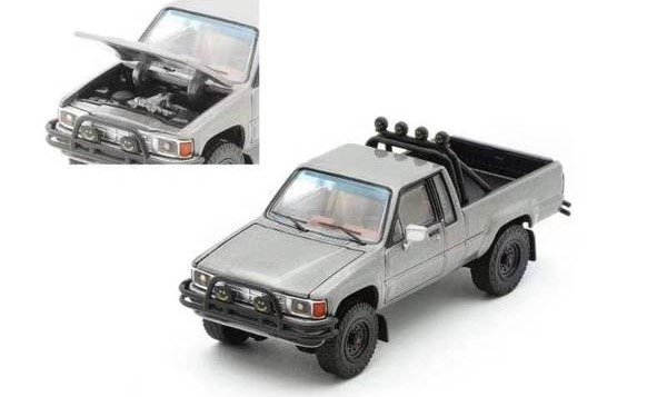 1/64 トヨタ ハイラックス SR5 XTRA Cab 1985 左ハンドル仕様