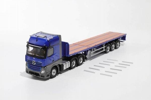 1/64 メルセデス・ベンツ アクトロス ギガスペース 6x2 左