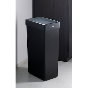 EKO JAPAN�b�G�b�N�X�E�C���O���C�g �Z���T�[�r��(30L�E�u���b�N)�bEK6277P-30L-BL