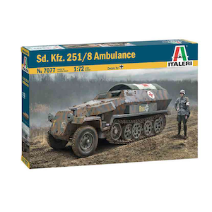 【再生産】1/72 WW.II ドイツ軍Sd.Kfz. 251/8 野戦救急車【IT7077】